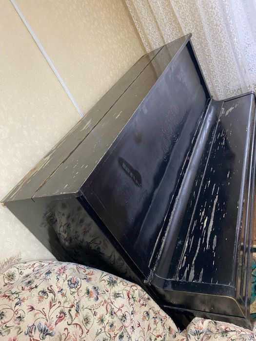 Продам дешево пианино