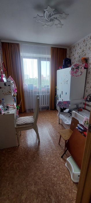 Продам 4х комнатную квартиру