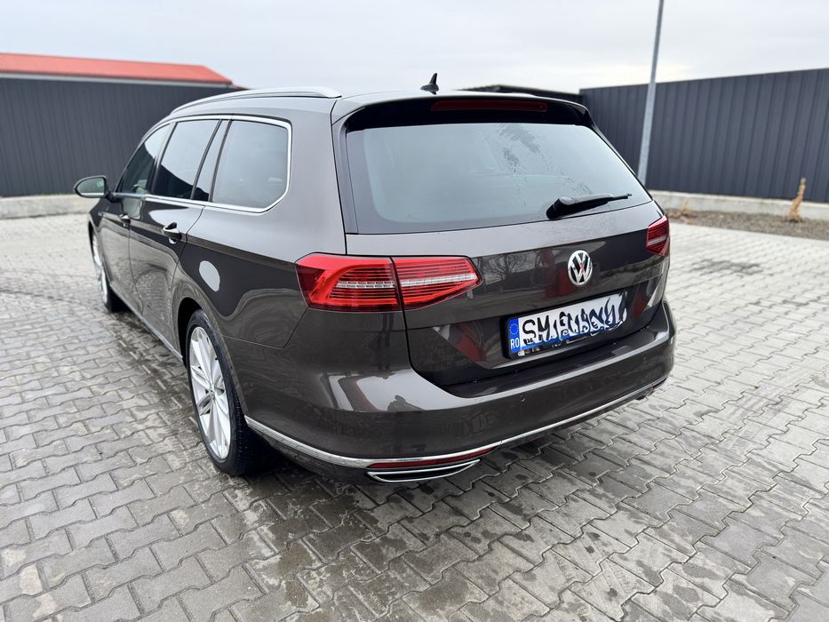 Volkswagen Passat Passat 2016 B8 4Motion 240CP Biturbo Highline Cutie automata DSG 7+1 t
