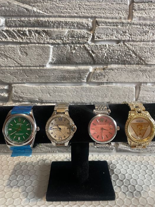 Луксозни дамски часовници