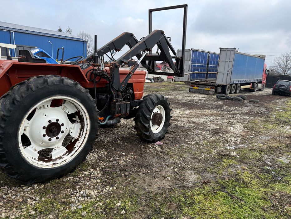 Vand Fiat 650 DT cu incarcator frontal