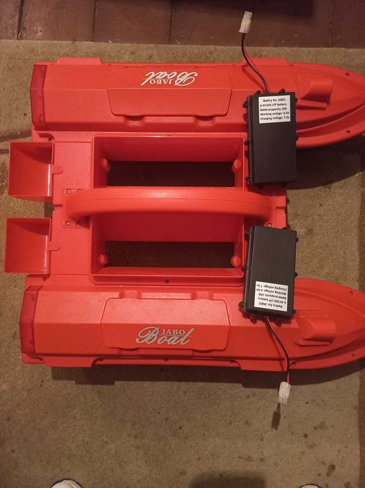 Лодка за захранка "JABO5CC"