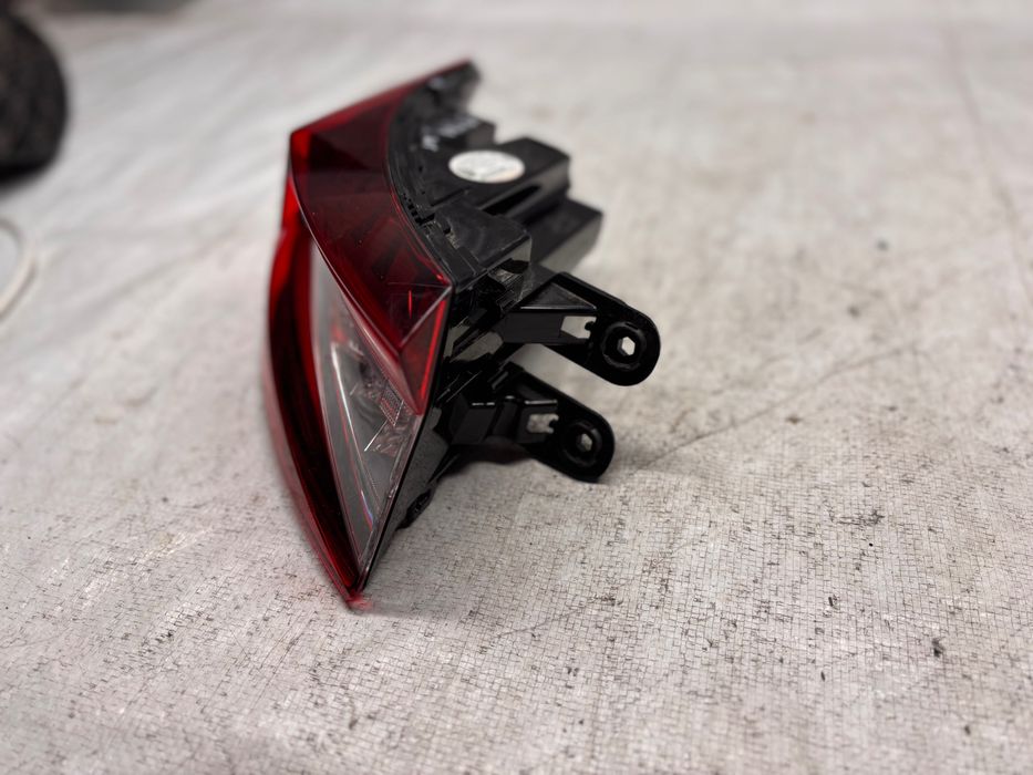 Стоп външен ляв • Skoda Enyaq  • 2021–