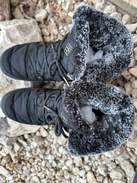 Columbia, Ghete de iarna impermeabile cu tehnologie Omni-Heat™ Minx™