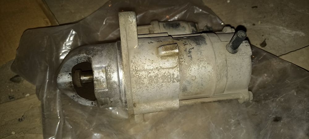 Продам генератор на daewoo gentra оригинал