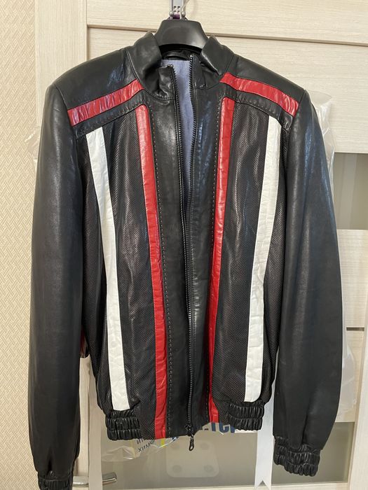 Кожанная куртка 46 р