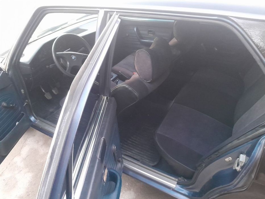 BMW E28. MADIL  mashina