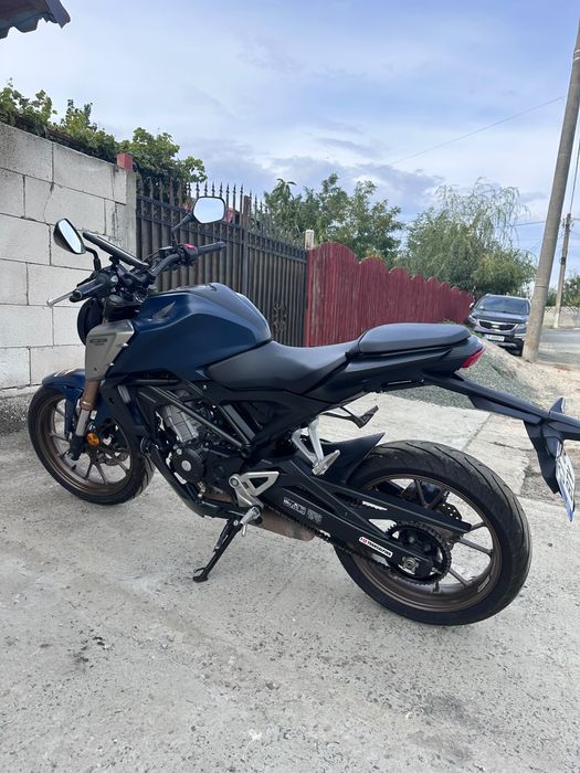 Honda CB 125R
