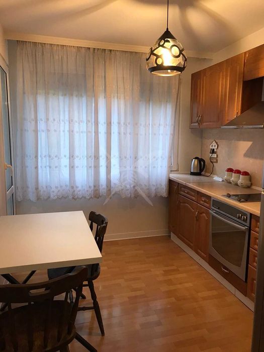 Дава се под наем Тристаен апартамент в Пловдив, Мараша - 90 кв.м за 698.19 € - Снимка #5