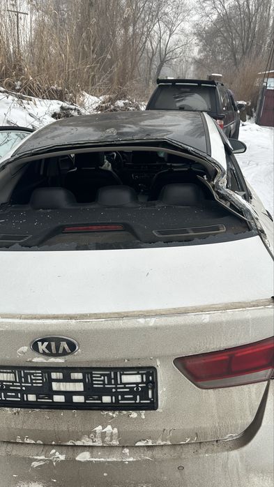 Продам киа к5 2016 г по запчастям по кузову и ходовой