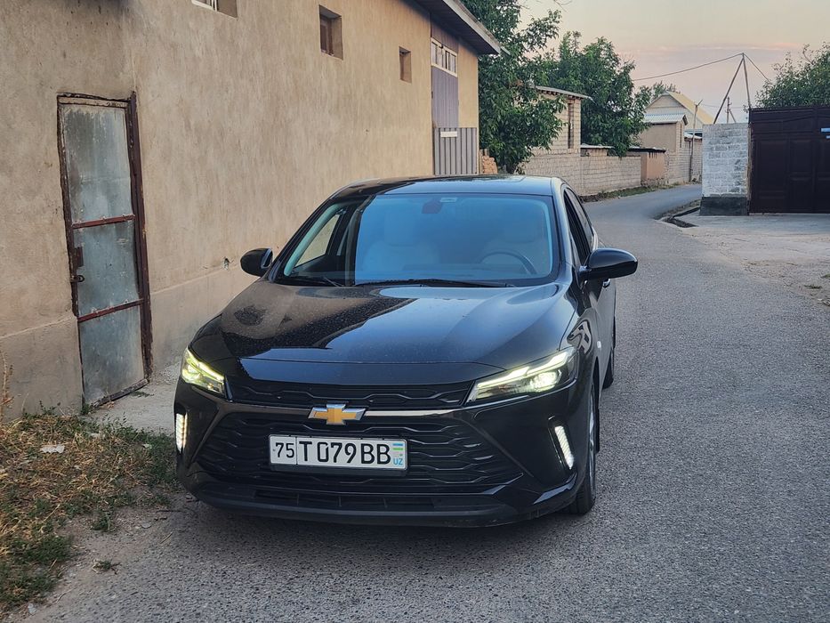 Продам  автомобиль
