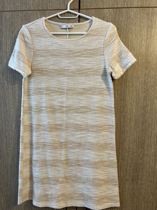 Рокля Mango букле