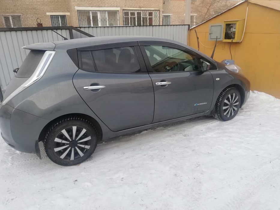 Продам электромобиль 100%  ниссан лиф