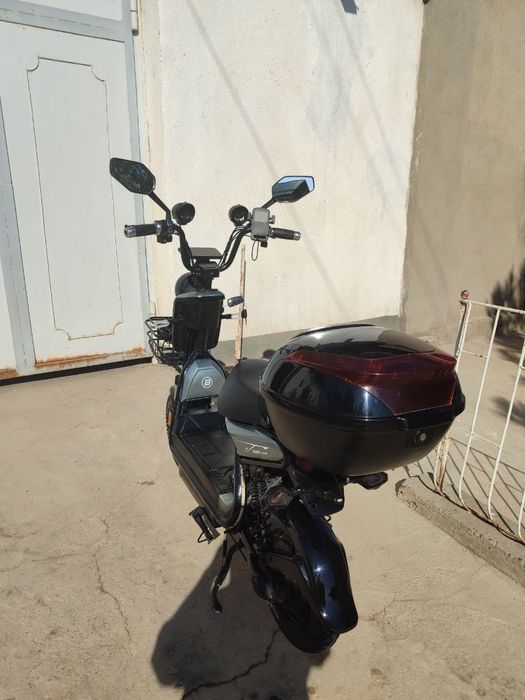 Tesla sikuter xolati yaxshi