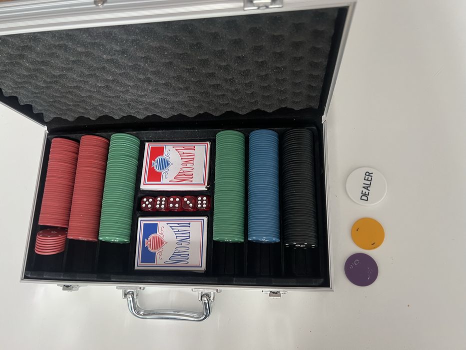 Vand servieta de poker