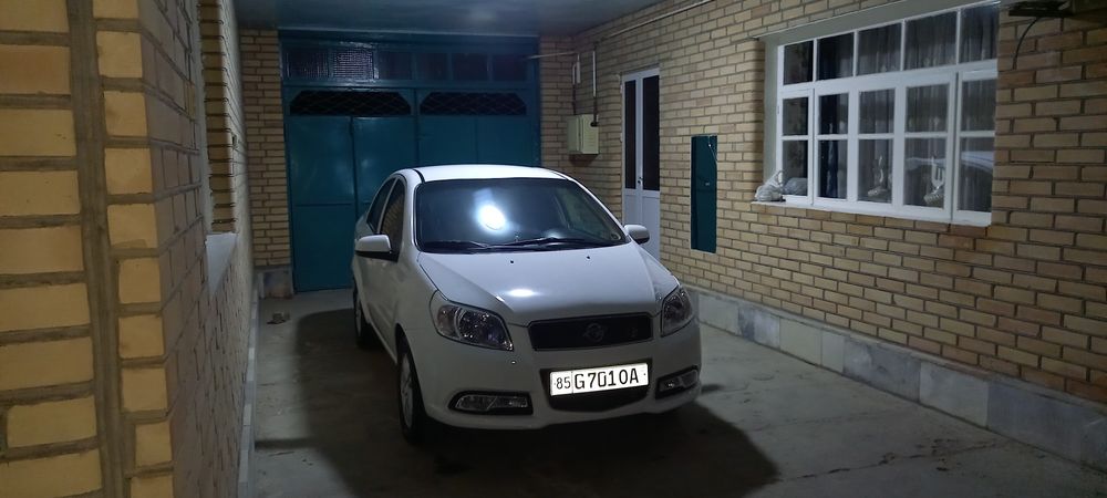 Нехиа 3 равон сотилади