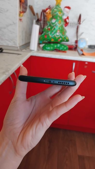 в гаранция redmi note 15 black 6GB ram 128GB + подарък заден кейс