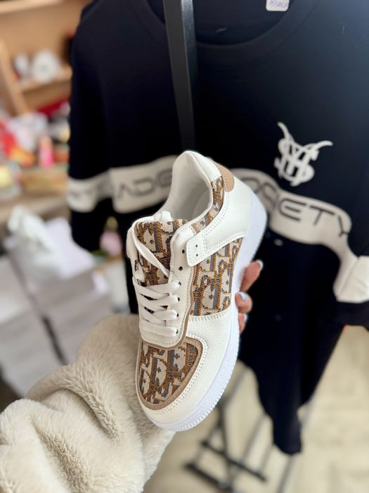 Tricouri/treninguri Vagabond