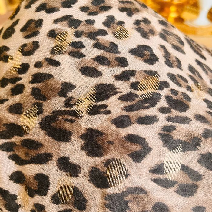 Модерни  шалове на отлична цена!