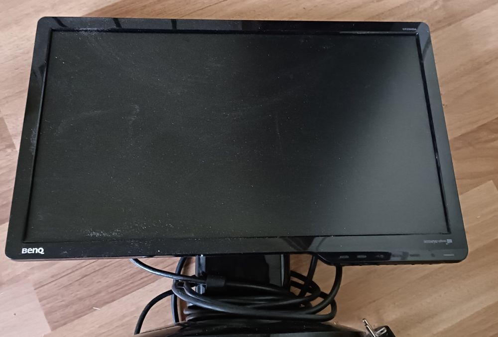 Vând monitor Benq