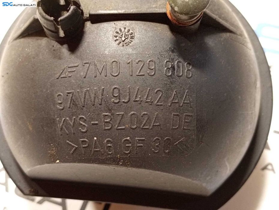 Canistra Vas Rezervor Vacuum Vacum Aer Volkswagen Golf 5 2.0 TDI 2004 - 2008 Cod 7M0129808 [M5462]