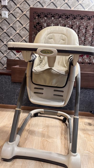 Стульчик детский Graco