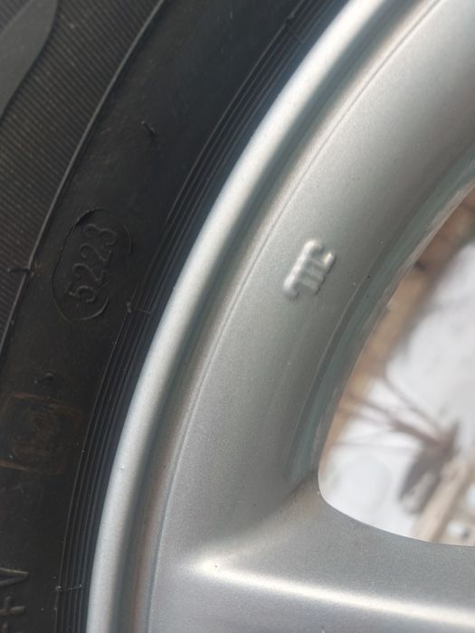 Шины с нисками 17 размер