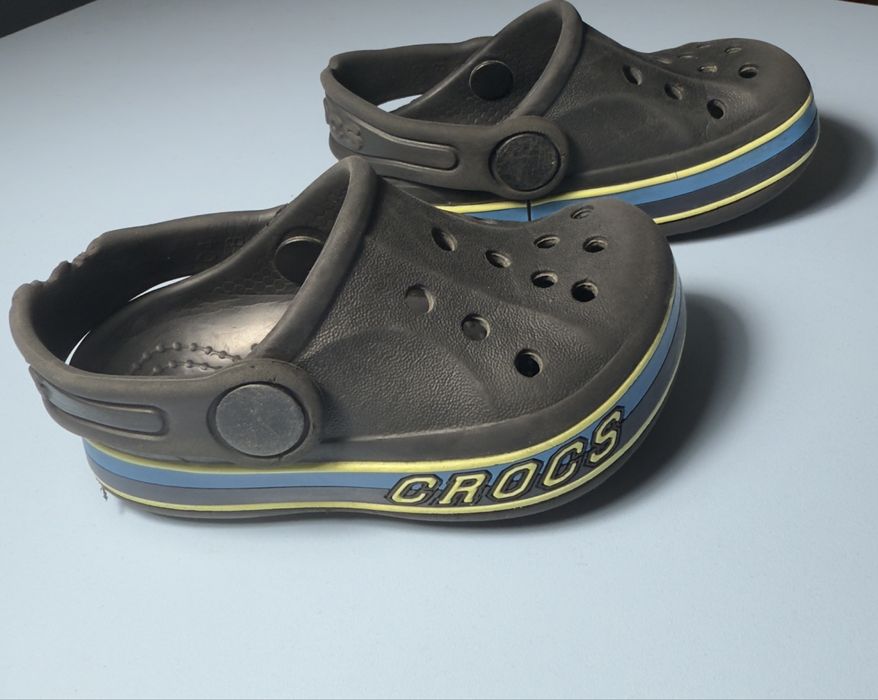 Crocs C-4 purtati