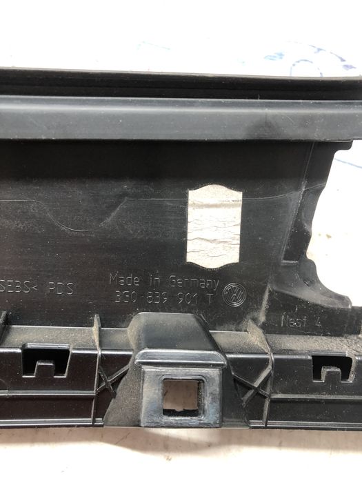 ornament usa stanga spate volkswagen passat b8 2016