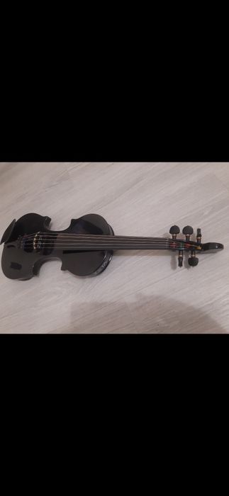 Vioara  Zeta.model cv 45 noua