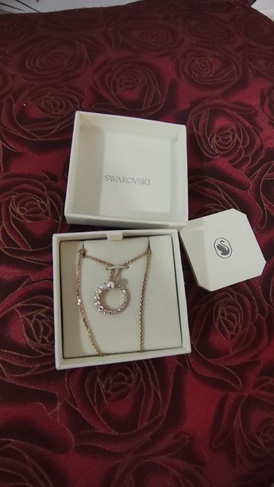 SWAROVSKI элегантный кулон