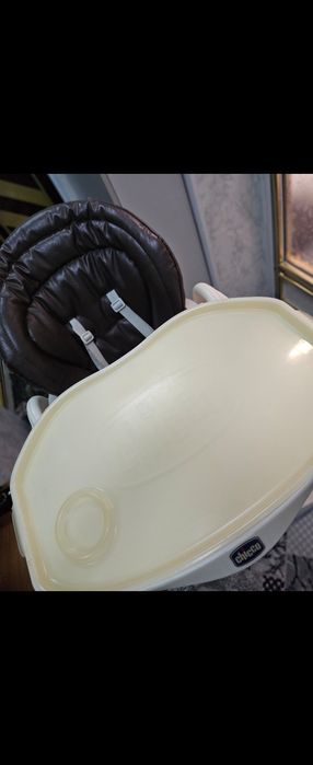 Бебешки стол за хранене