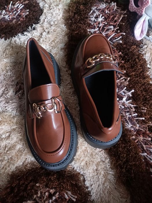 Vând Încălțăminte Damă