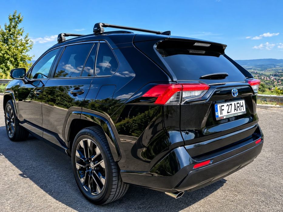 Vând RAV4 hybrid 4x4 cumparat de nou! Unic prop!