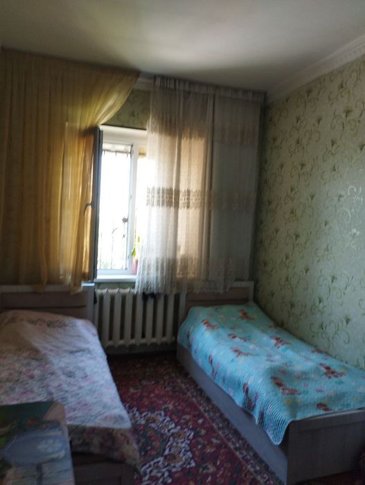 Dom 4 xonalik 4-etaj