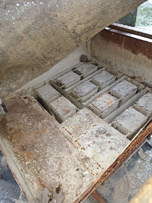 Mașina de făcut bolțari  automata