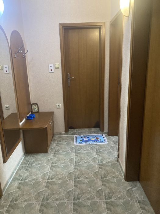 Дава се под наем Тристаен апартамент в Плевен, Идеален център - 80 кв.м за 420 € - Снимка #4