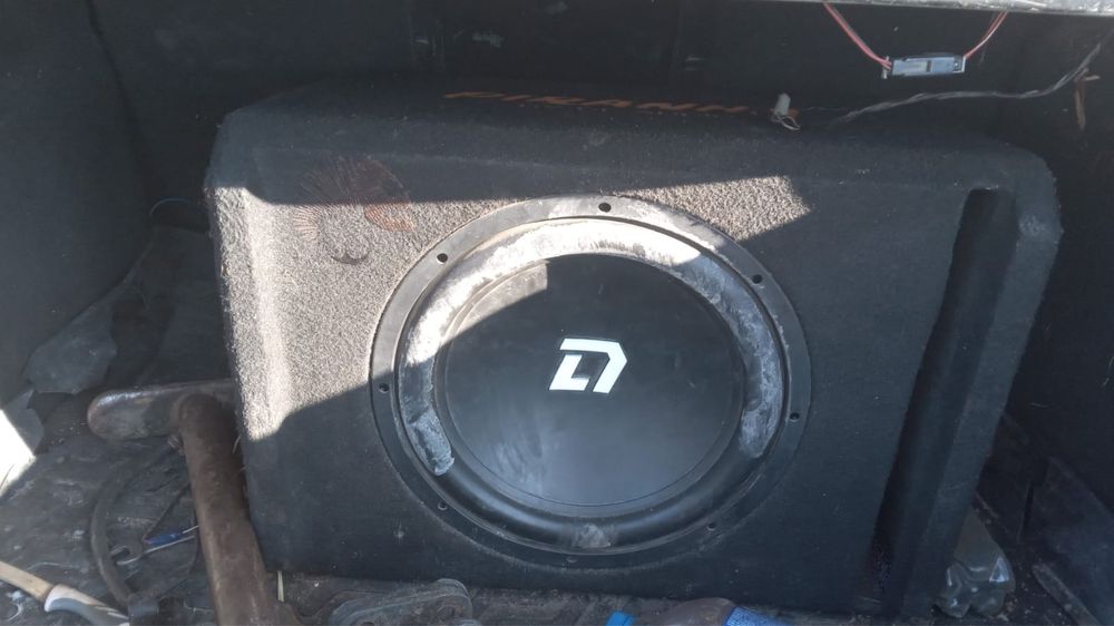 Продам сабвуфер.