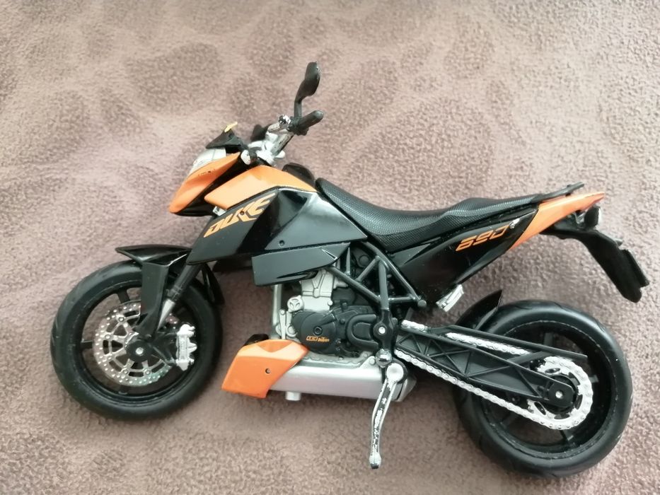 Бебешки колички и мотор