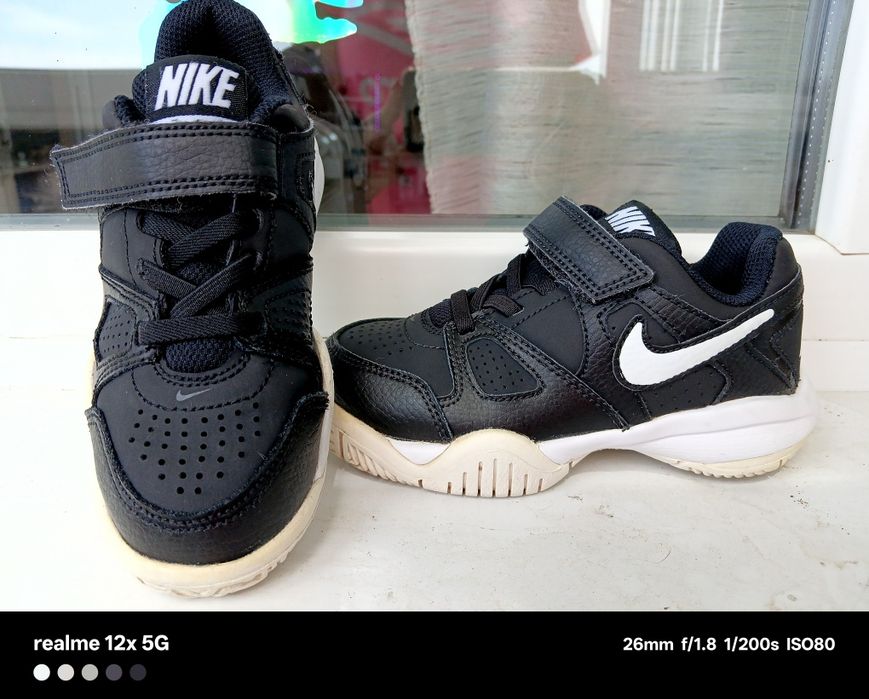 Дишащи маратонки Nike