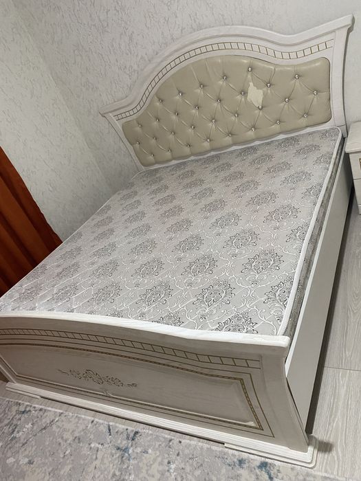 Двух спальный гарнитур