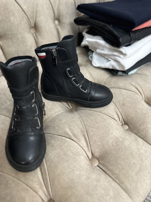 Продам обувь для девочки