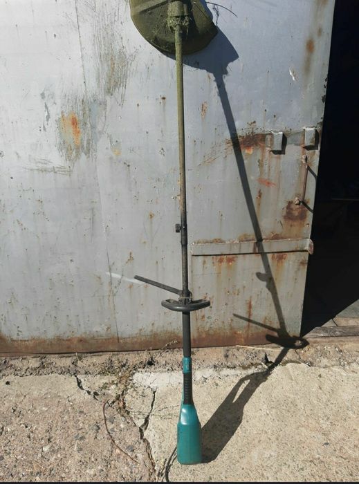 Продам газонокосилку- триммер