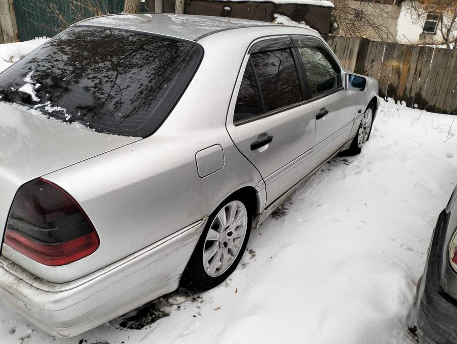 Автомобиль продается