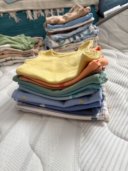 Запазени дрешки бодита потник