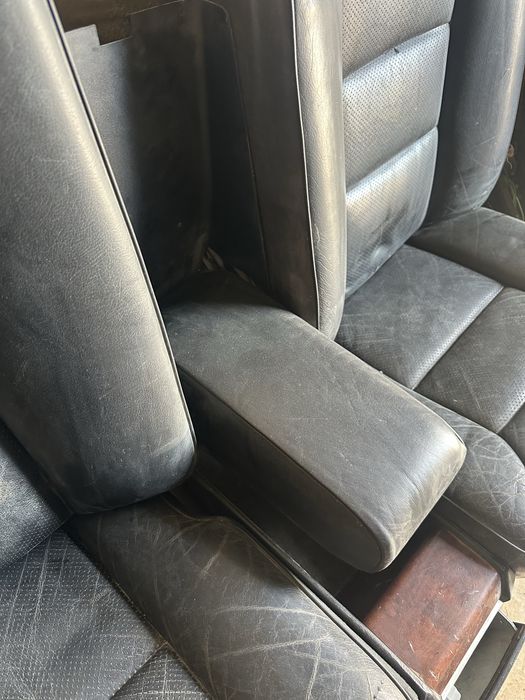 w124 артқы сиденя сатылады.