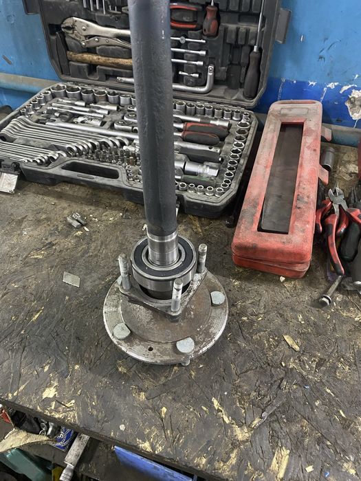 Продам полуось на ниву