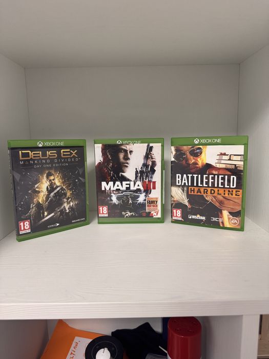 Vand jocuri pentru Xbox