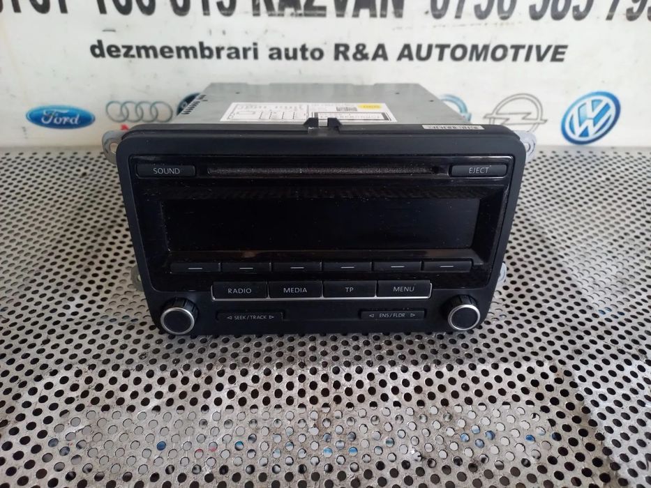 Radio Cd Vw Passat Touran Jetta Caddy Golf 6 Vl An 2011-2012-2013-2014-2015 - Dezmembrari Arad