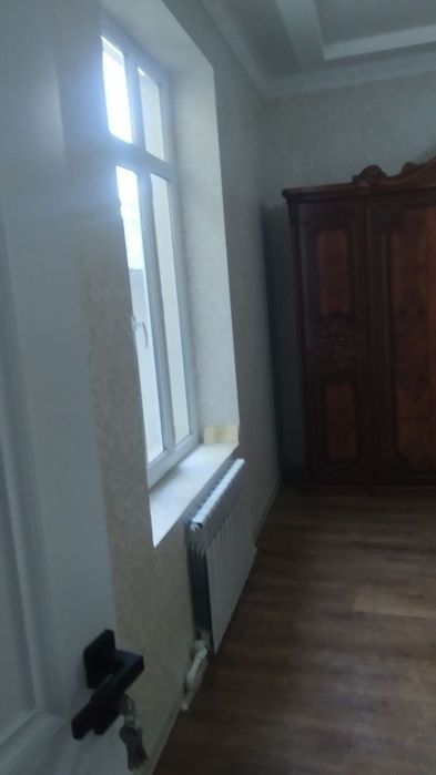 Hovli sotiladi srochna